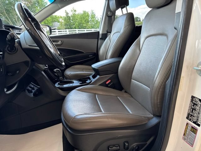 Used 2017 Hyundai Santa Fe Sport w/ Cargo Package AWD/4WD image 12