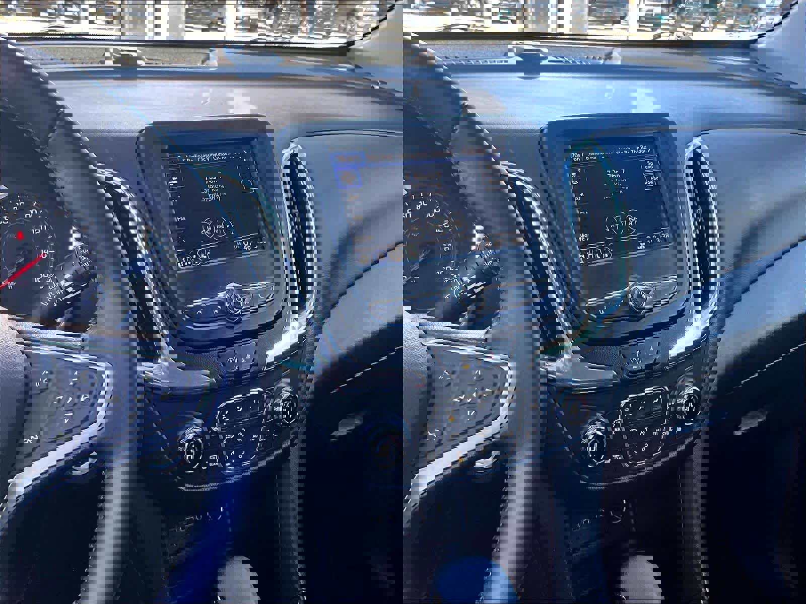 Used 2022 Chevrolet Equinox LT AWD/4WD image 18