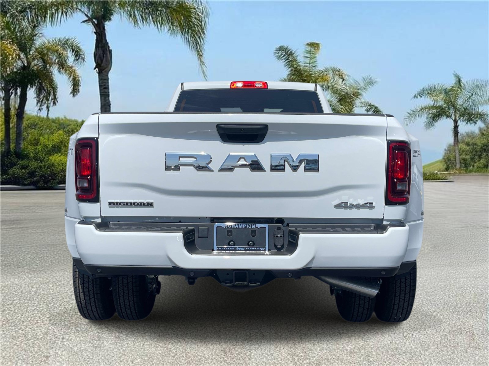 New 2026 RAM 3500 Big Horn AWD/4WD image 5