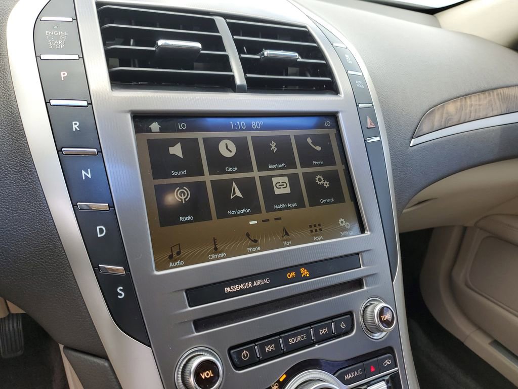Used 2017 Lincoln MKZ Reserve FWD image 28