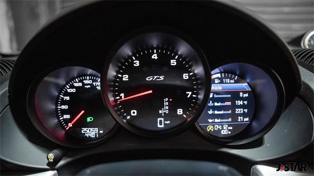 Used 2018 Porsche 718 Cayman GTS image 7