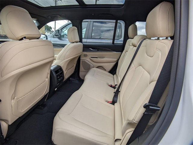 New 2024 Jeep Grand Cherokee Limited 4xe w/ Trailer Tow Package image 10