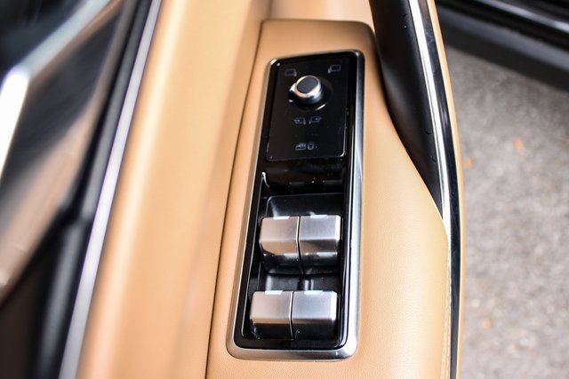 Used 2022 Jaguar F-PACE S image 11