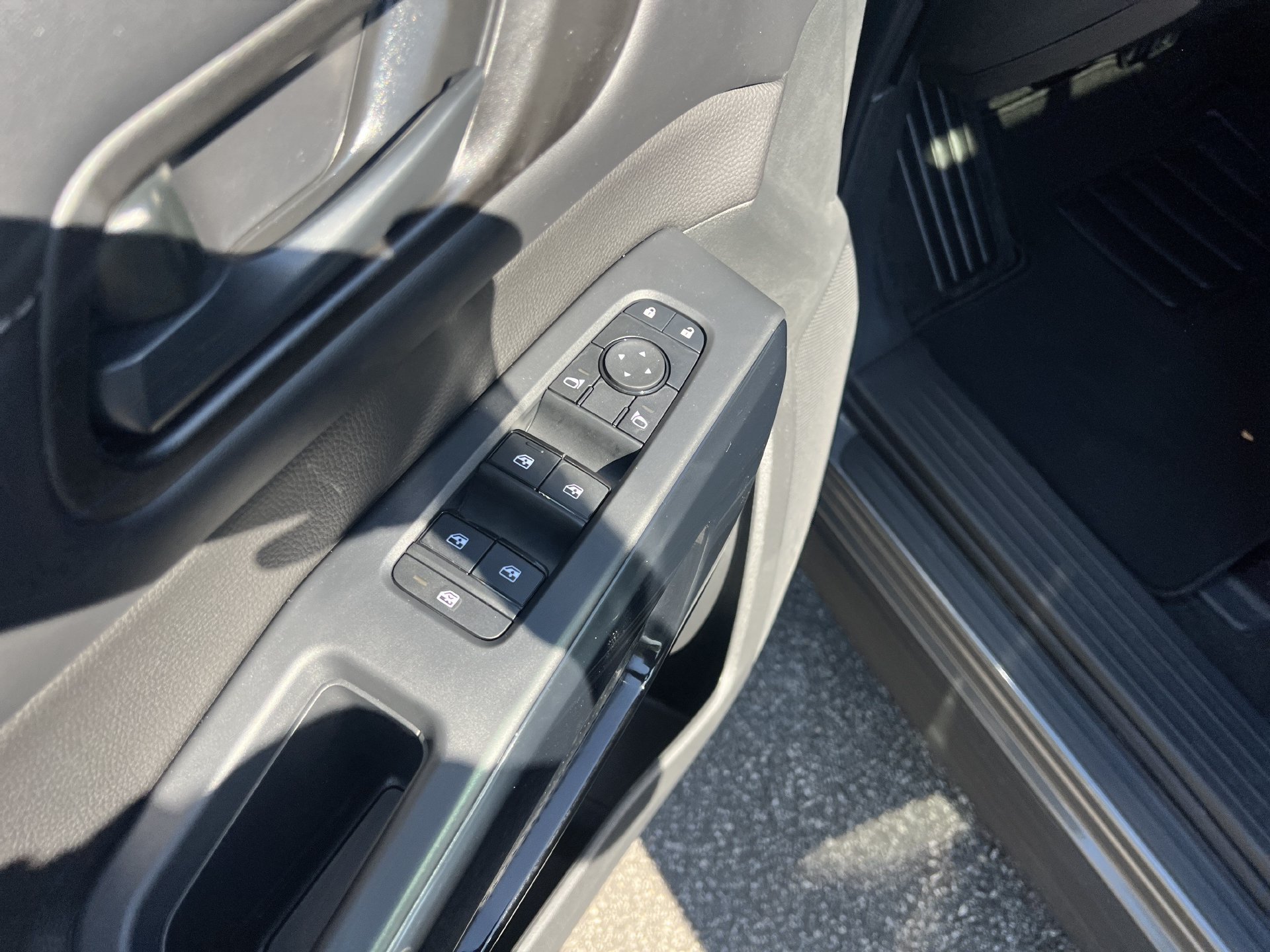 New 2026 Nissan Pathfinder SV FWD image 16