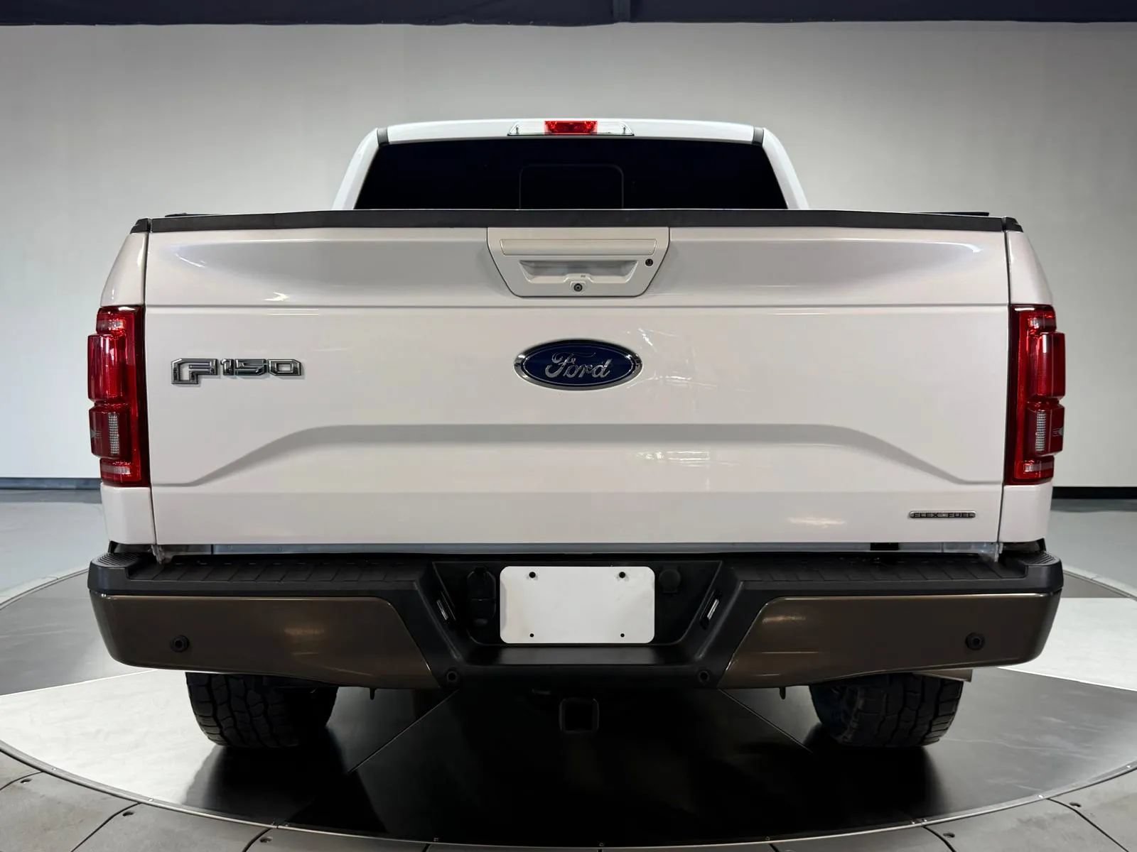 Used 2015 Ford F150 Lariat w/ Equipment Group 501A Mid AWD/4WD image 5