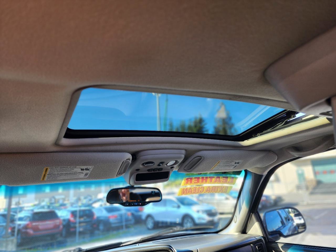 Used 2004 Chevrolet Avalanche Z71 w/ Sun And Sound Package image 24
