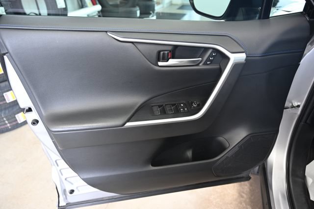Certified 2023 Toyota RAV4 XSE AWD/4WD image 26