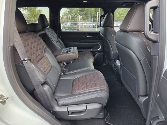 New 2027 Nissan Armada Platinum Reserve AWD/4WD image 14