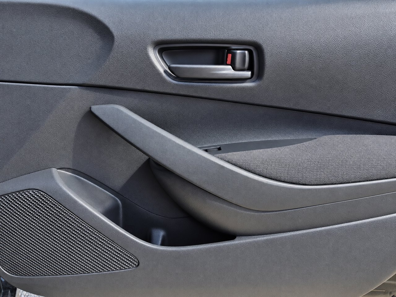 Used 2025 Toyota Corolla LE FWD image 25