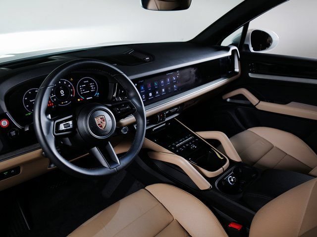 Certified 2026 Porsche Cayenne AWD/4WD image 19