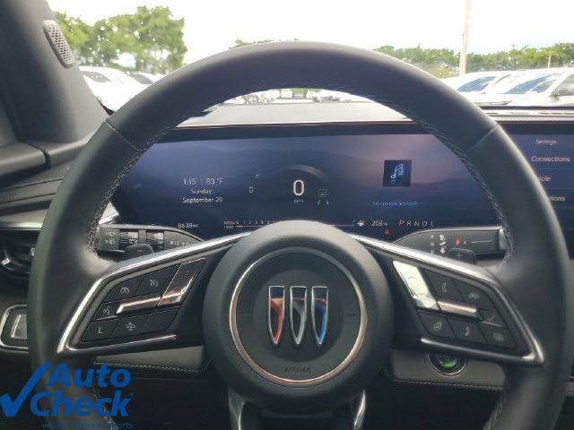 Used 2025 Buick Enclave Preferred FWD image 20