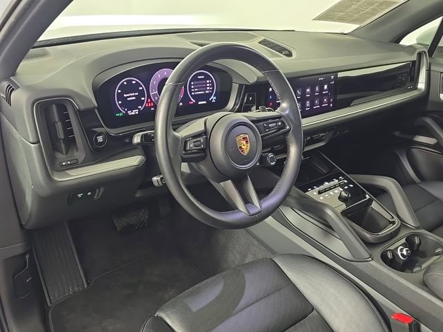 Certified 2024 Porsche Cayenne image 4