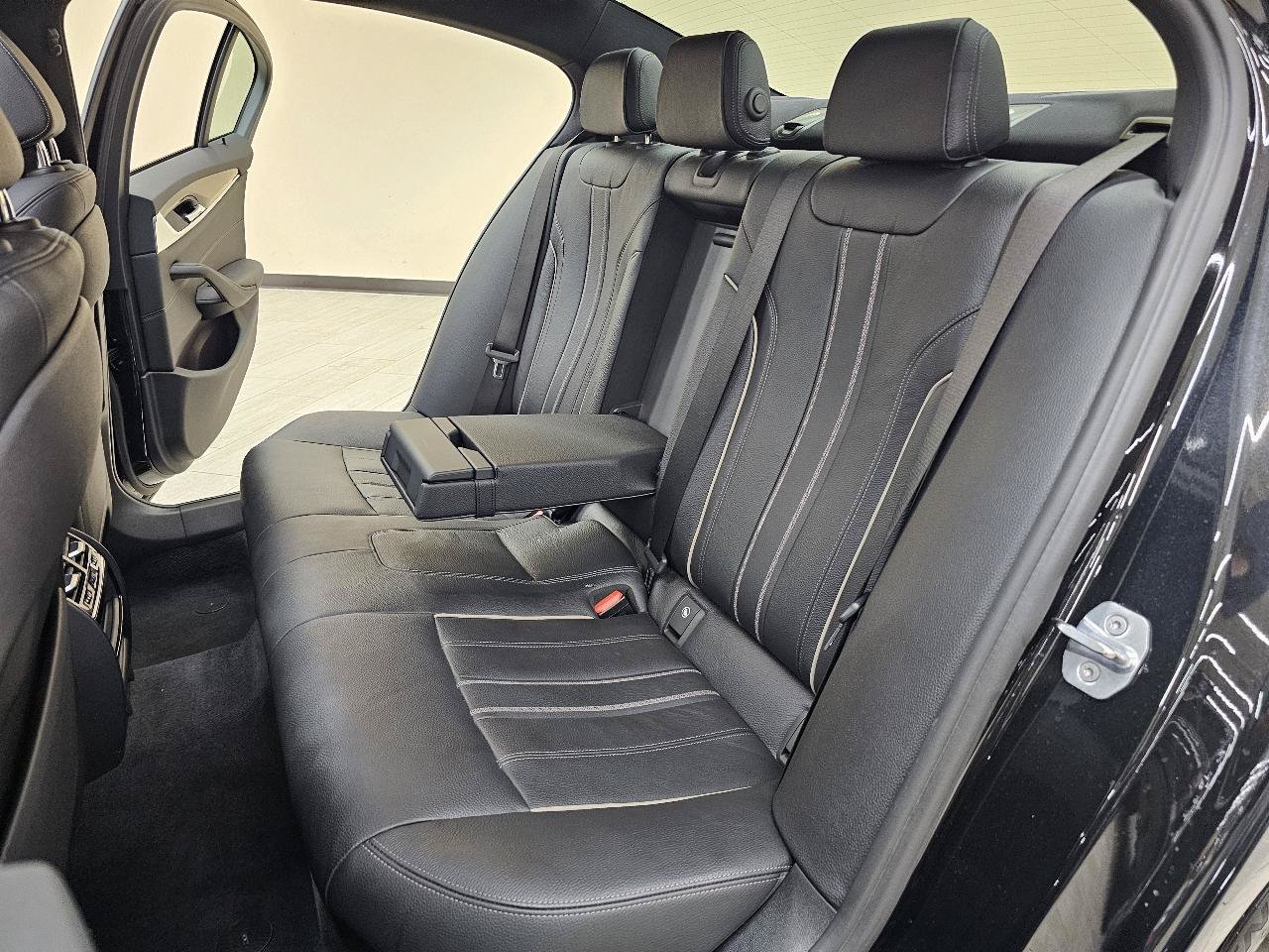 Used 2017 BMW 530i RWD image 24
