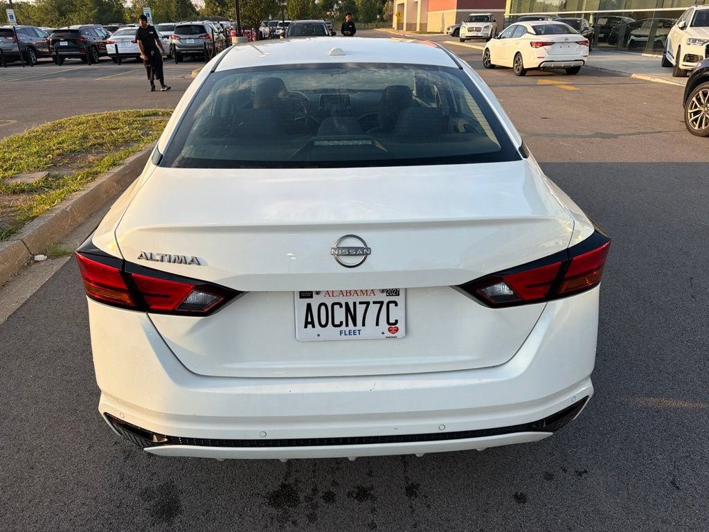 Used 2025 Nissan Altima 2.5 SV FWD image 5