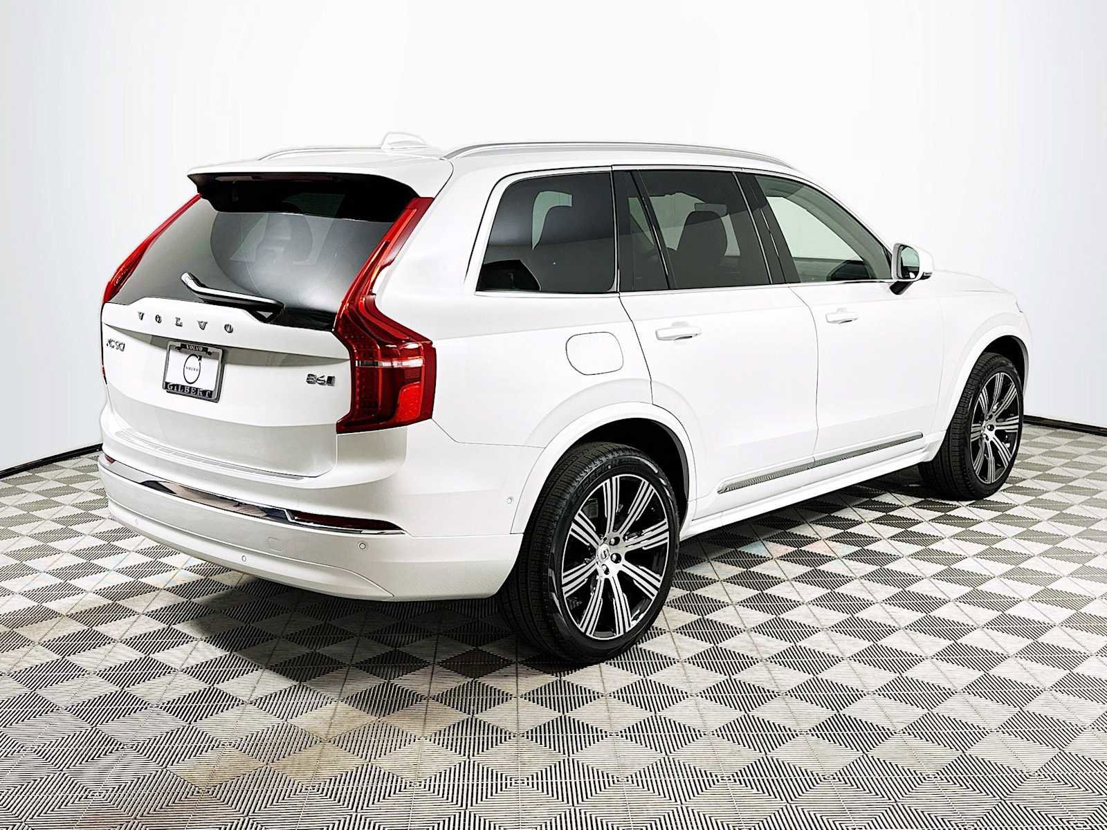 Used 2025 Volvo XC90 B6 Plus w/ Protection Package Premier image 6