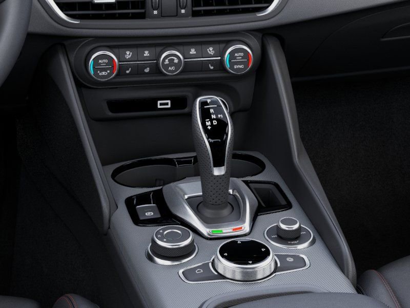 New 2025 Alfa Romeo Giulia w/ Driving Assist Package RWD image 25