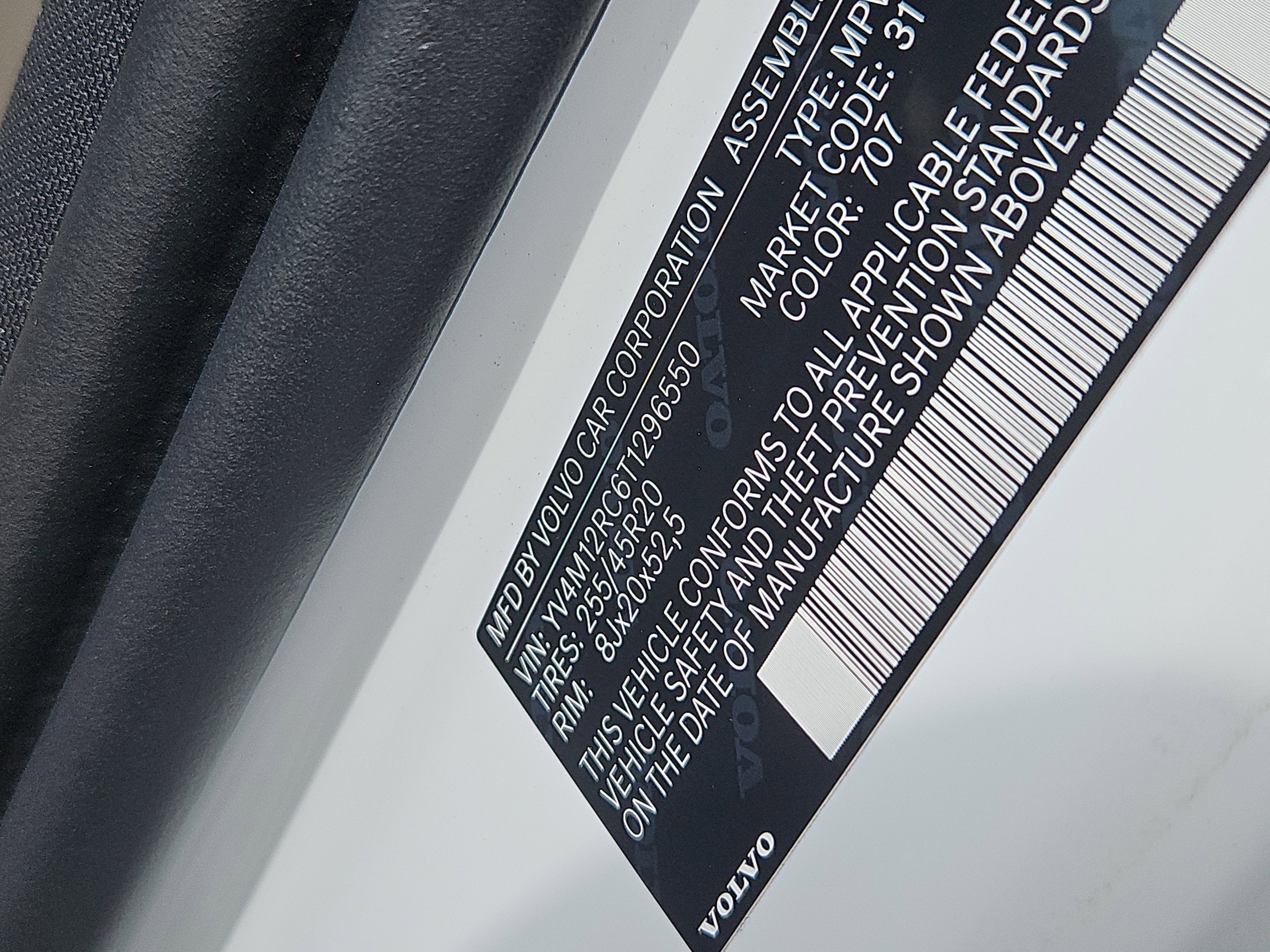 New 2026 Volvo XC60 B5 Plus w/ Protection Package Premier image 5