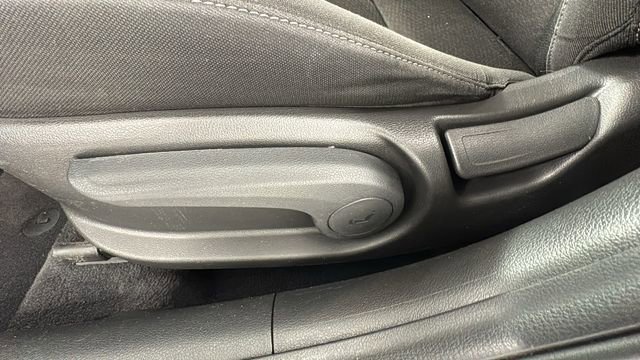 Used 2020 Hyundai Elantra GT image 12