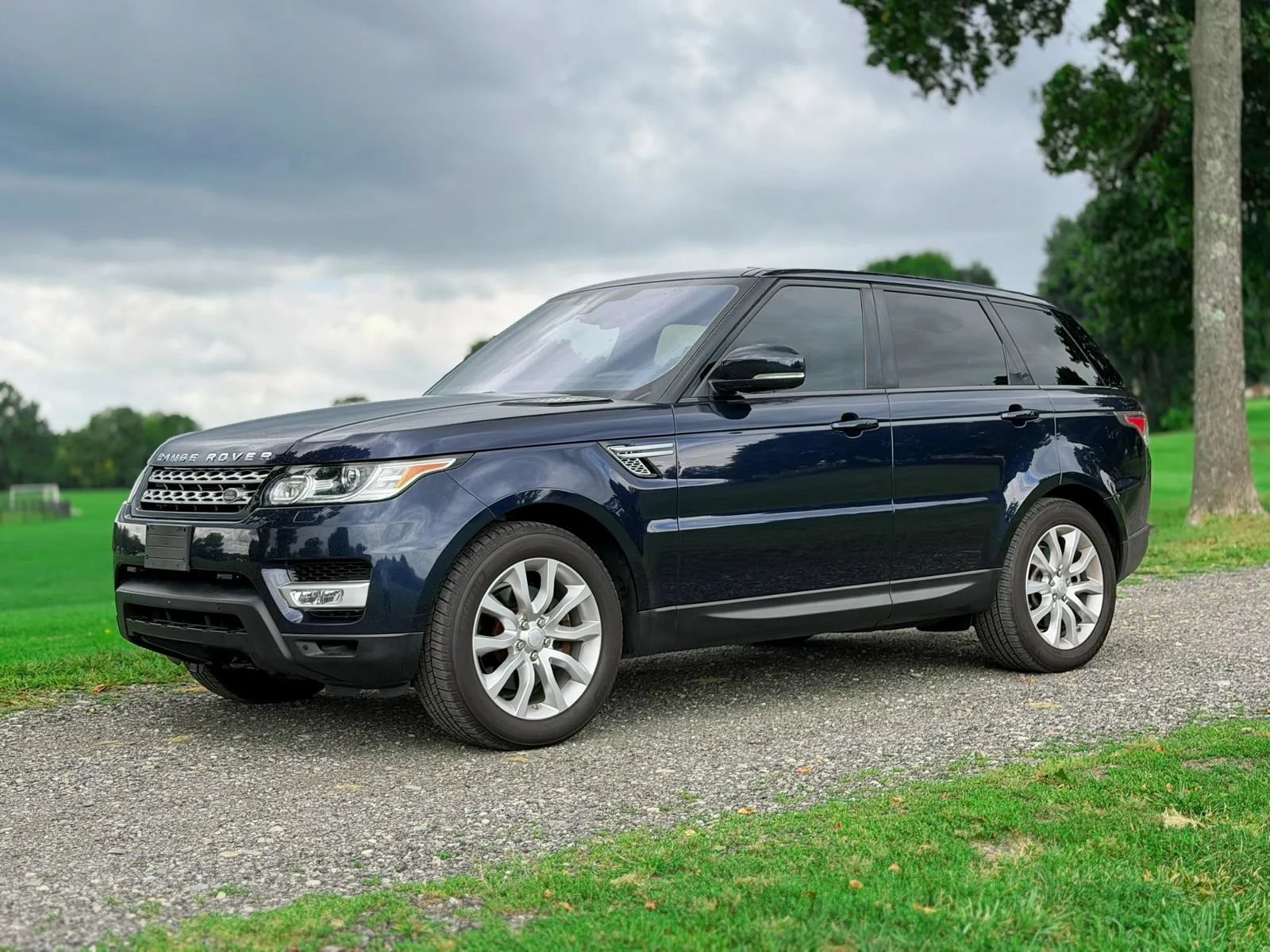 Used 2016 Land Rover Range Rover Sport HSE AWD/4WD image 18
