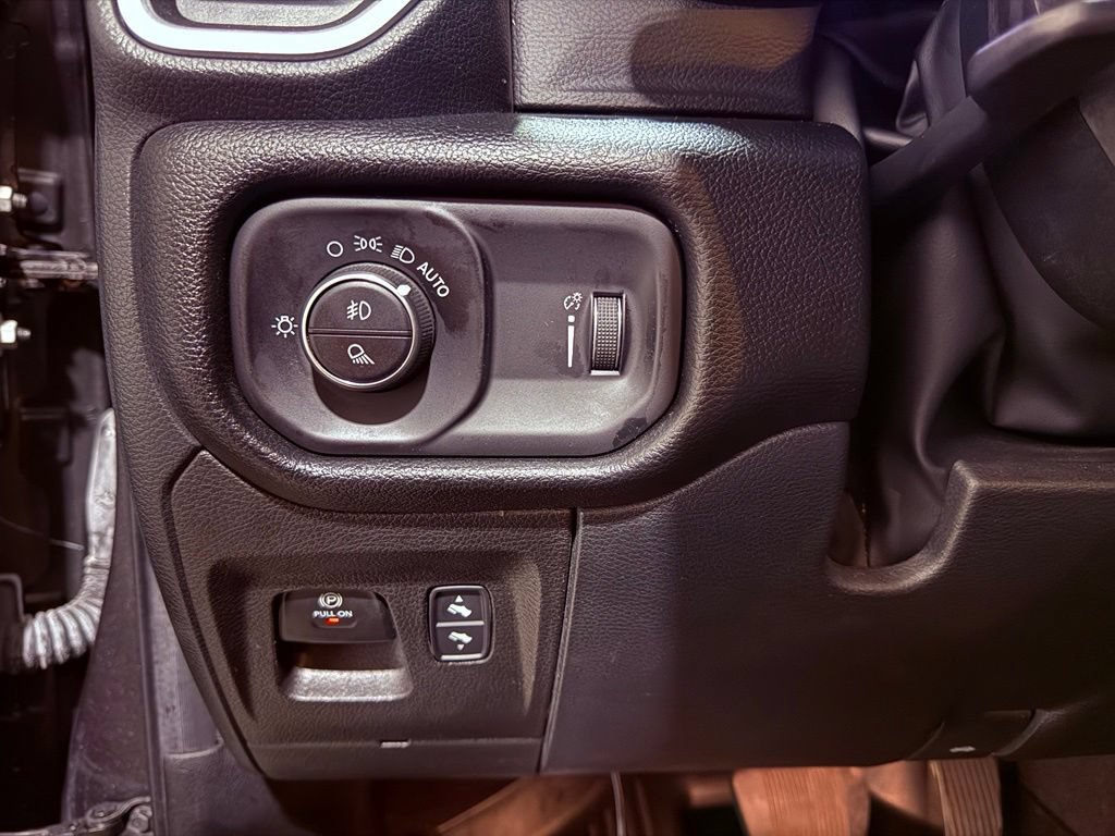 Used 2022 RAM 1500 Lone Star AWD/4WD image 17