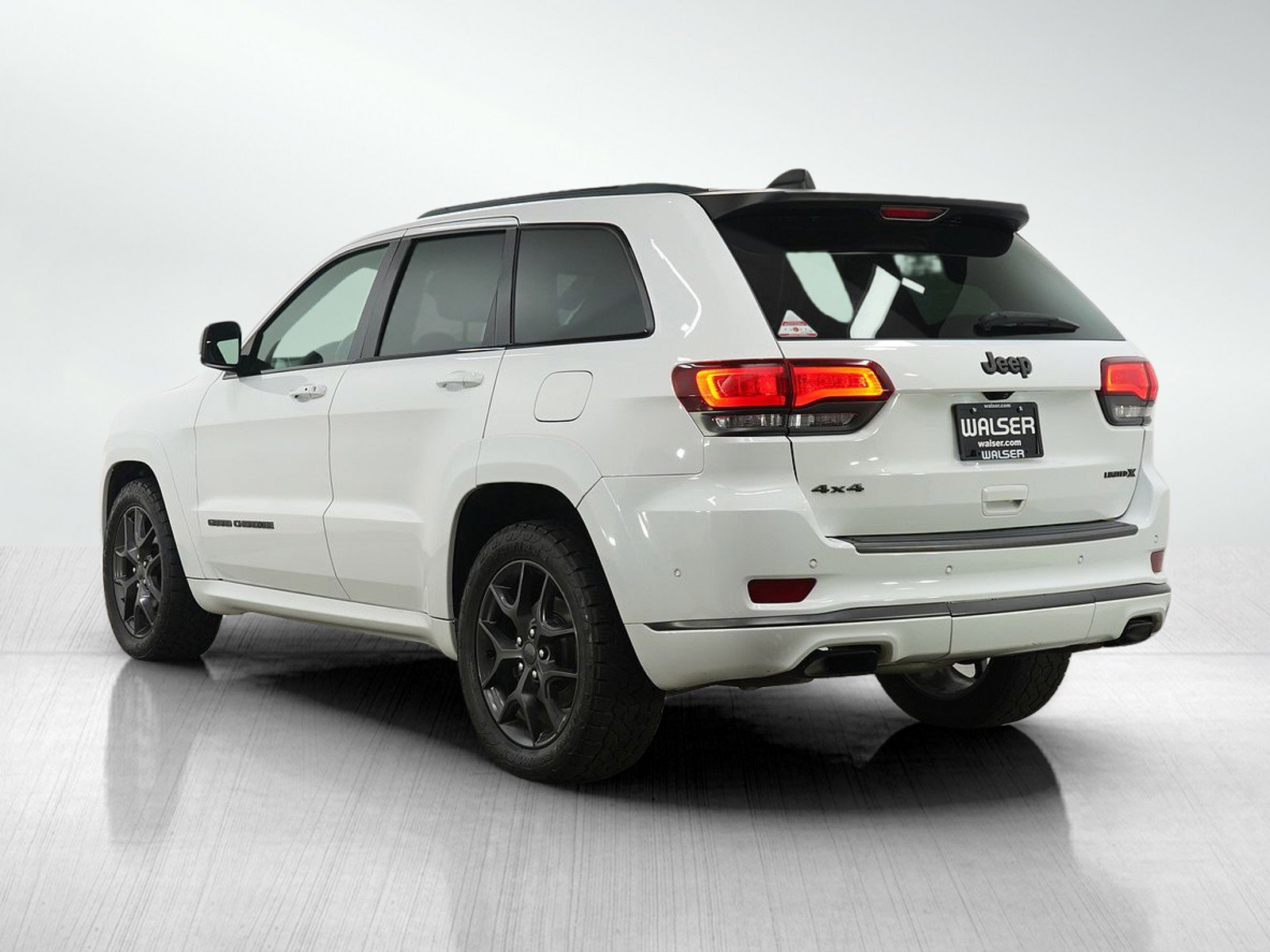 Used 2019 Jeep Grand Cherokee Limited X image 3