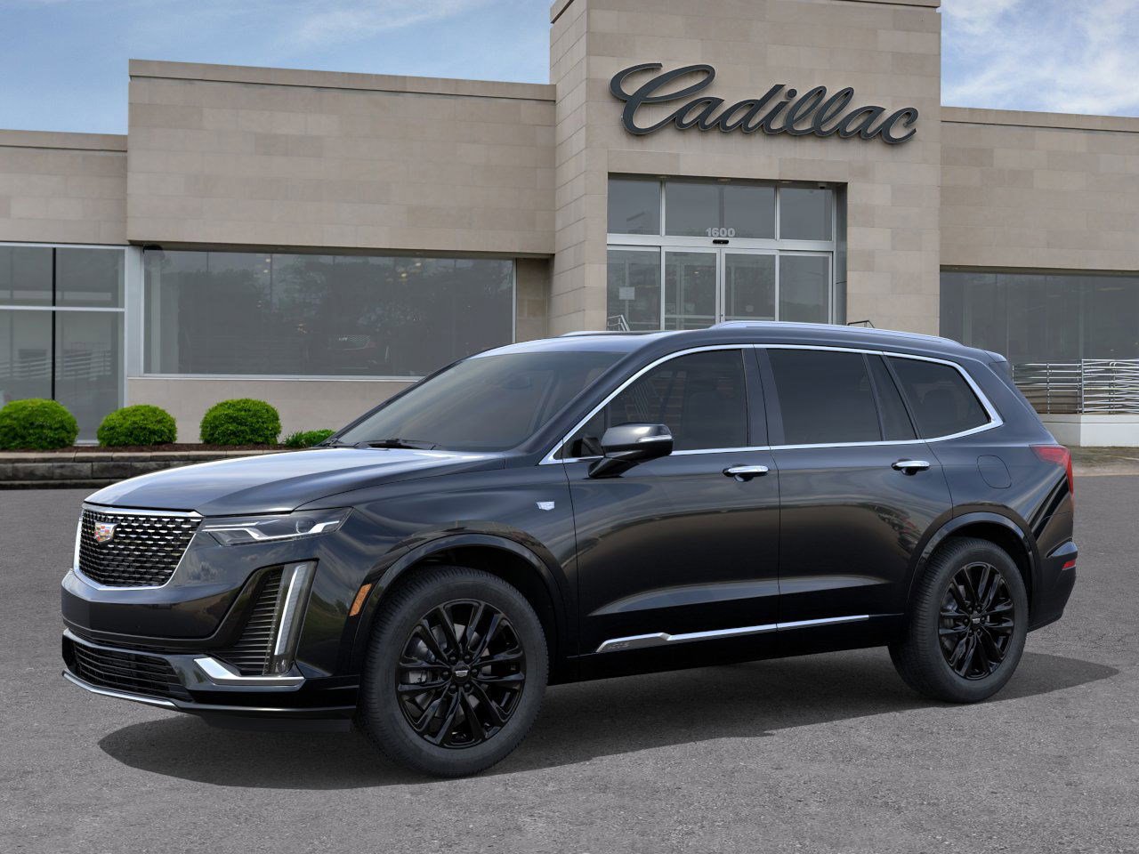 New 2025 Cadillac XT6 Luxury image 2