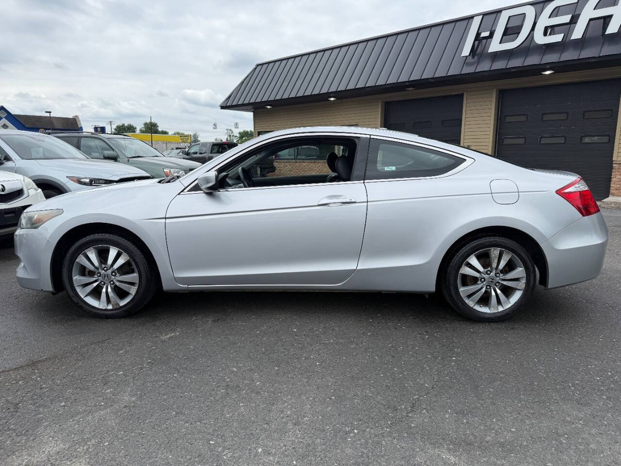 Used 2010 Honda Accord EX-L image 8