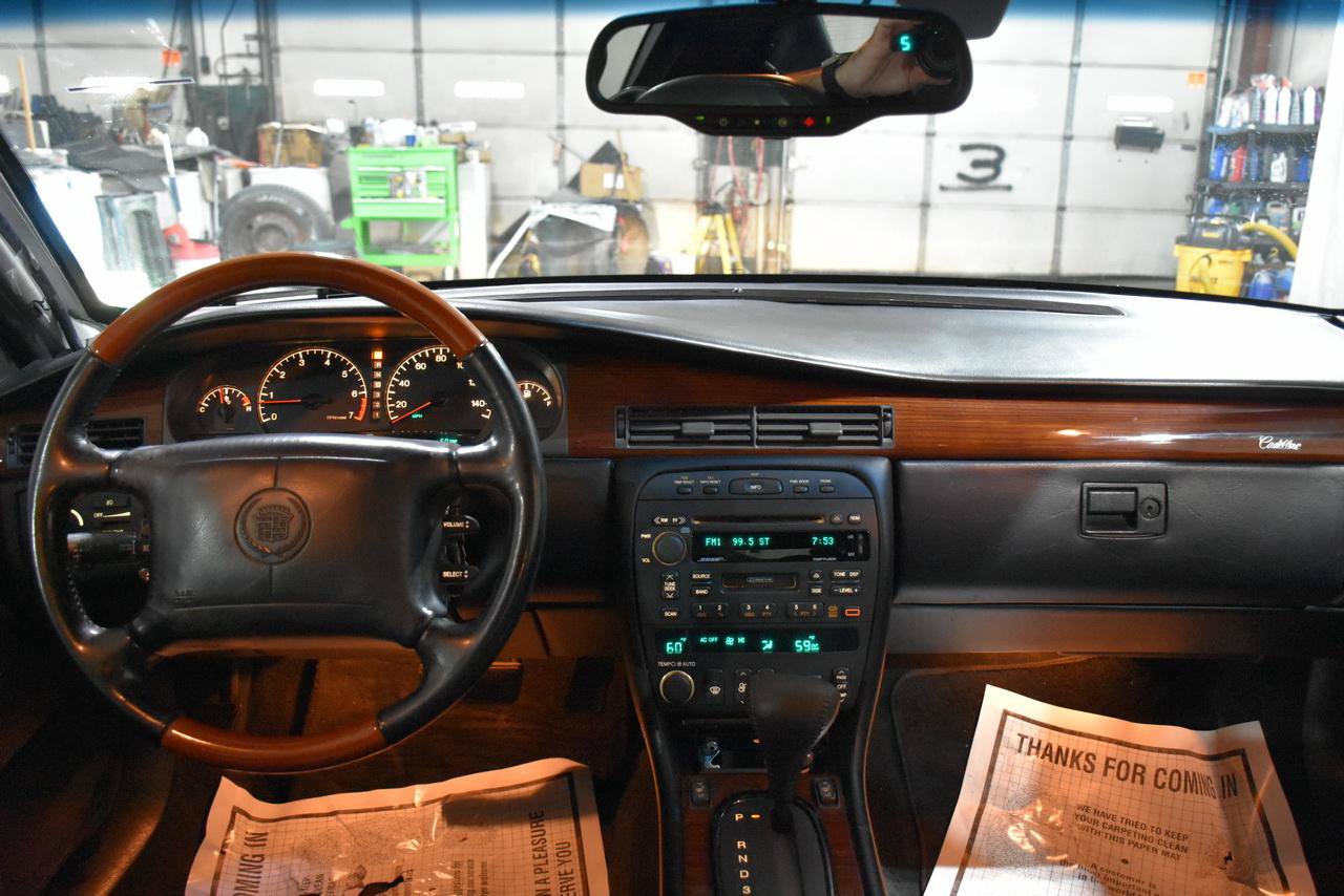 Used 2001 Cadillac Eldorado Touring FWD image 40