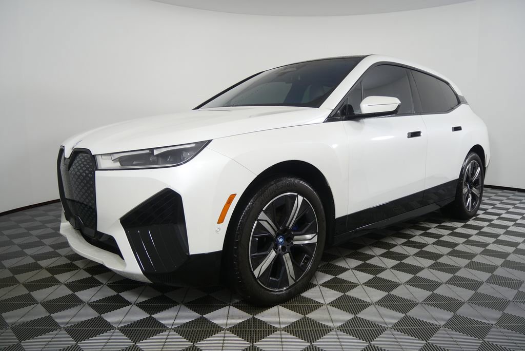 Certified 2023 BMW iX xDrive50 w/ Sport Package AWD/4WD image 7