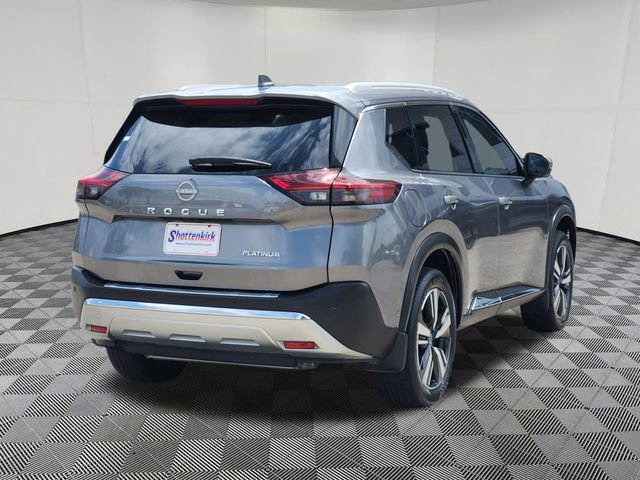 Used 2023 Nissan Rogue Platinum image 3