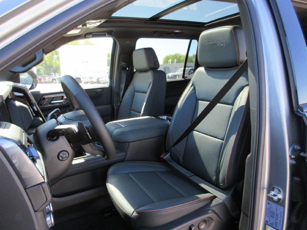 New 2027 GMC Yukon XL AT4 w/ Technology Package AWD/4WD image 9