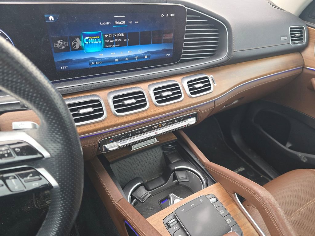 Used 2024 Mercedes-Benz GLS 580 4MATIC image 32