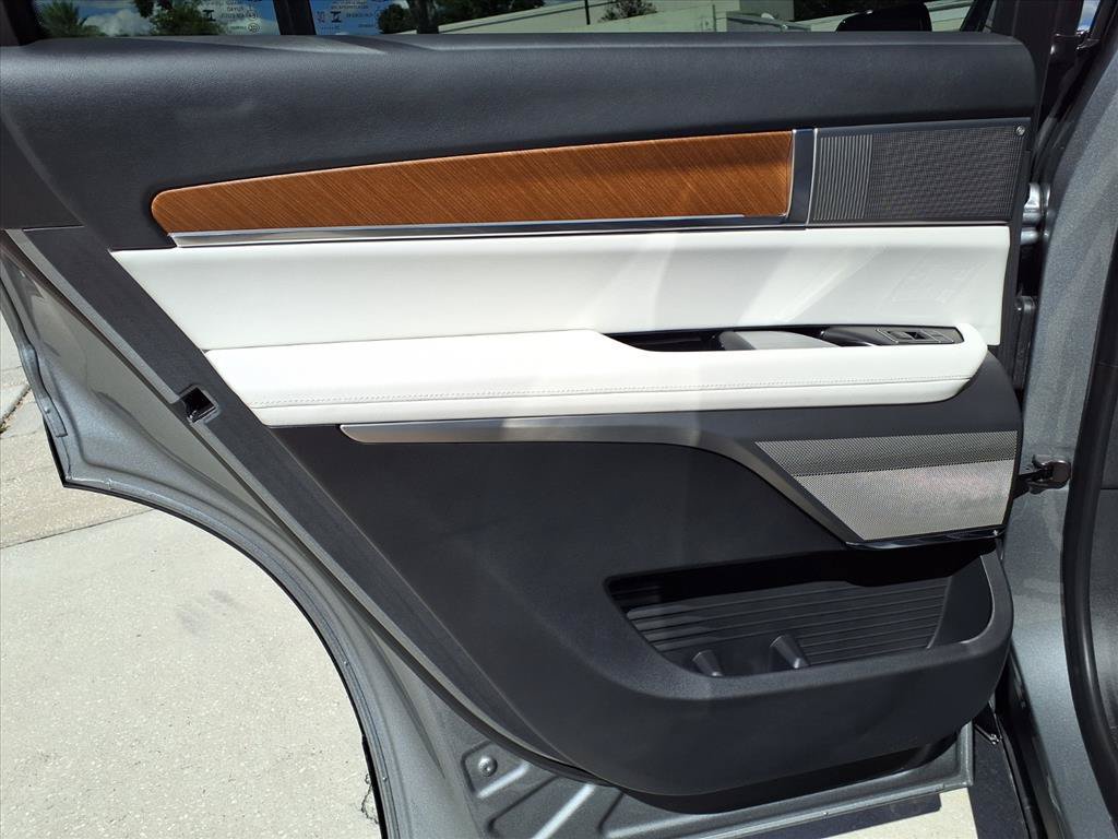 Certified 2026 Cadillac Vistiq Sport AWD/4WD image 17