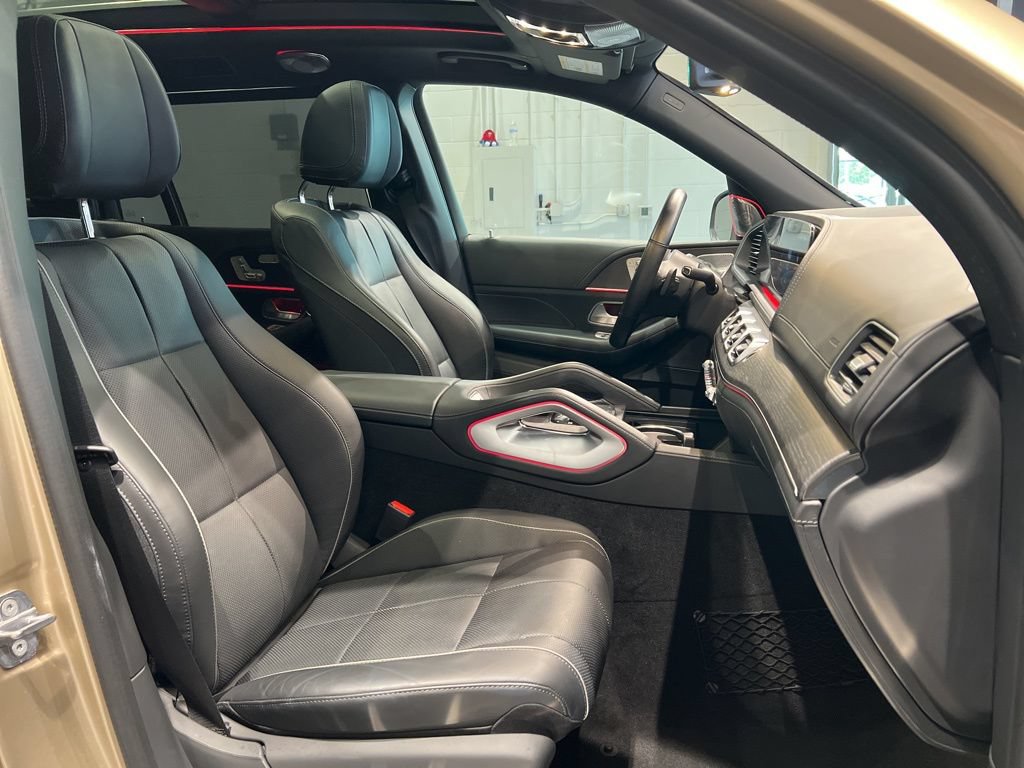 Used 2021 Mercedes-Benz Maybach GLS 600 4MATIC image 53