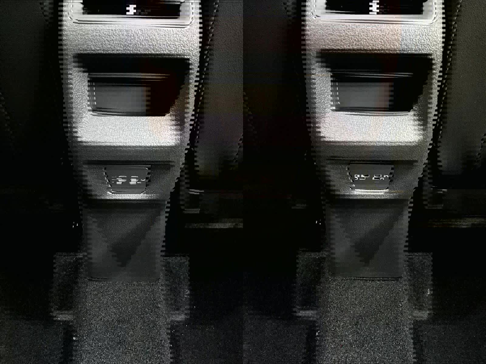 New 2026 Volkswagen Tiguan SE image 22