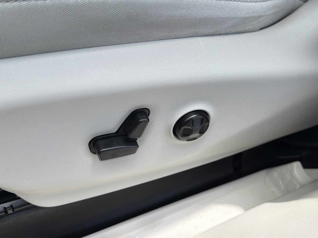 Used 2017 Chrysler Pacifica Touring Plus FWD image 20