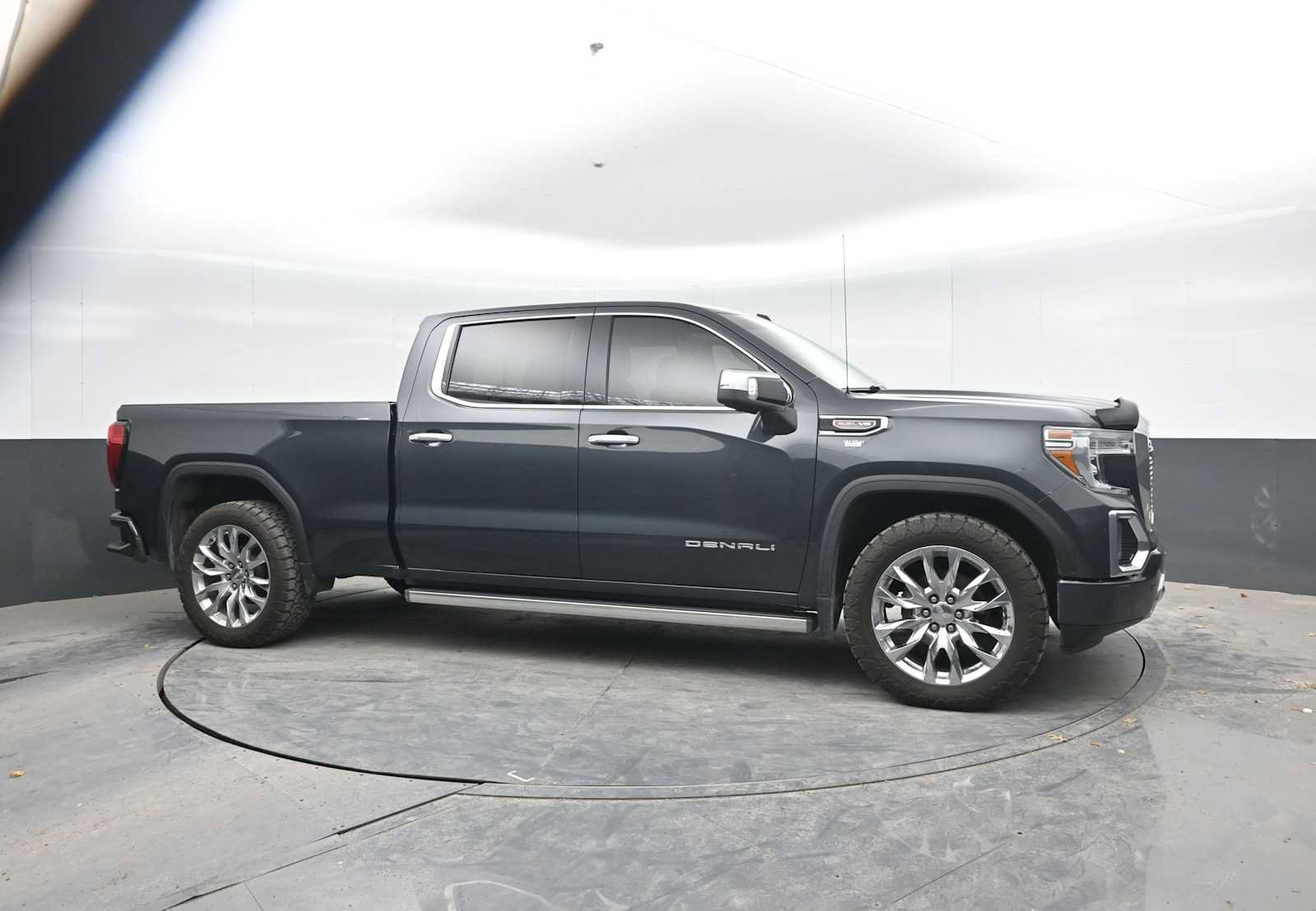 Used 2021 GMC Sierra 1500 Denali w/ Denali Ultimate Package AWD/4WD image 8