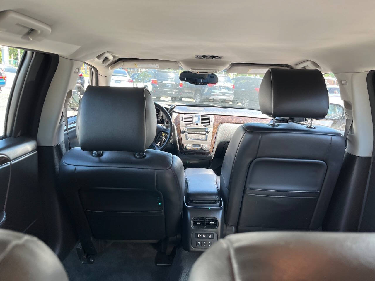 Used 2011 Cadillac DTS Limousine FWD image 14