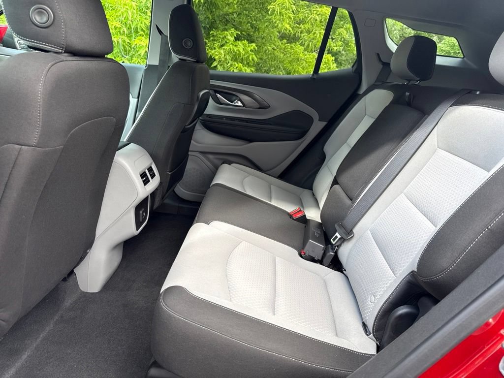 Used 2023 GMC Terrain SLE w/ Driver Convenience Package AWD/4WD image 13
