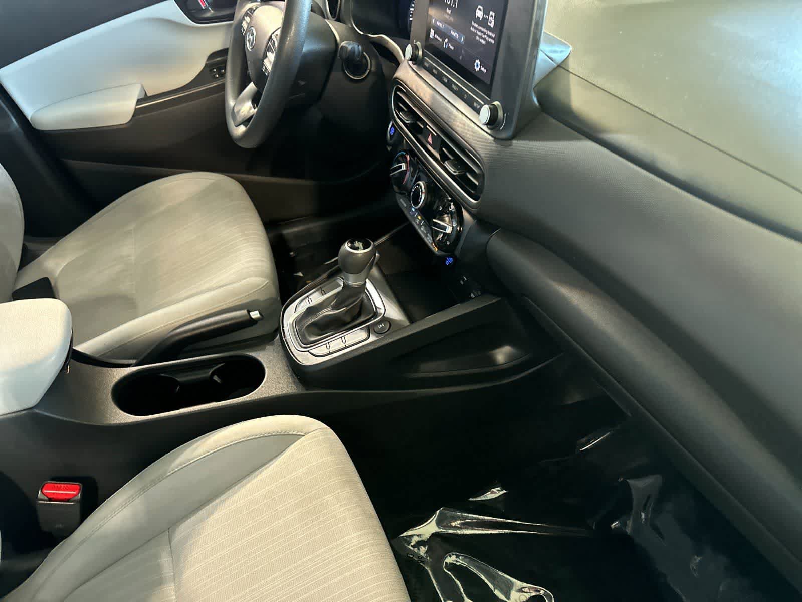 Used 2023 Hyundai Kona SEL AWD/4WD image 17
