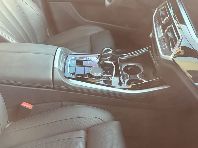 Used 2020 BMW X5 M50i w/ Executive Package AWD/4WD image 6
