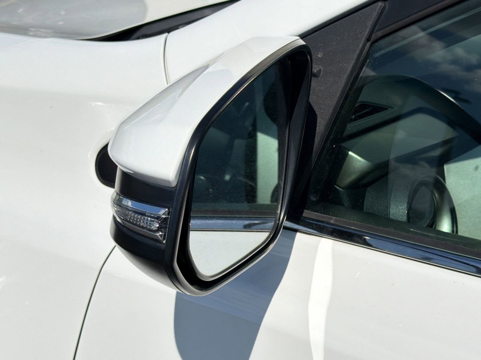 Used 2015 Toyota RAV4 XLE image 22