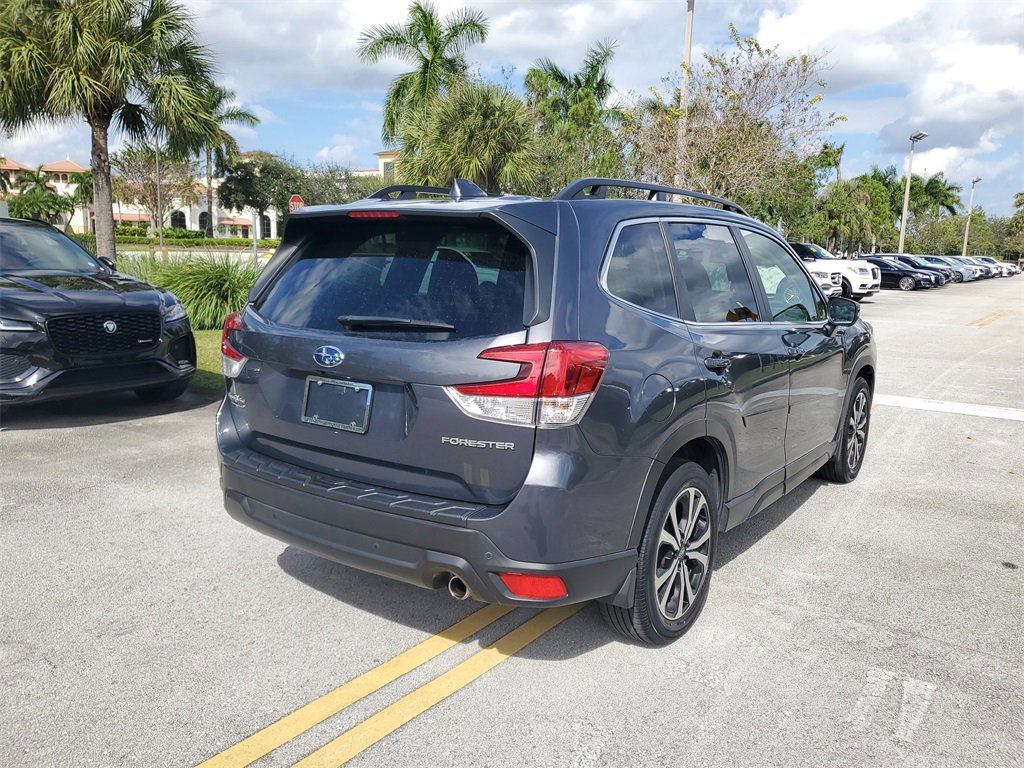 Used 2022 Subaru Forester Limited image 4