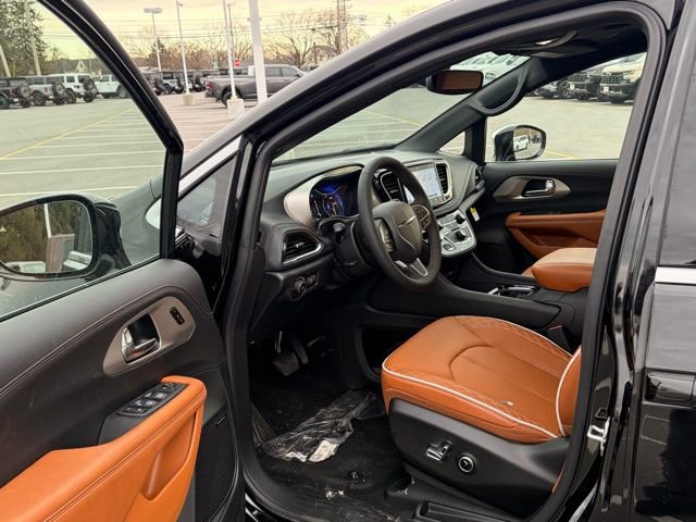New 2026 Chrysler Pacifica Pinnacle AWD/4WD image 15