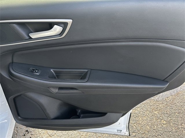 Used 2024 Ford Edge SEL image 16