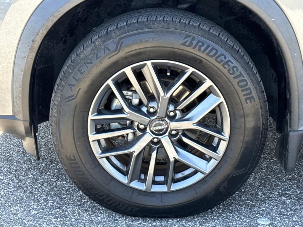 Certified 2023 Nissan Rogue S image 11