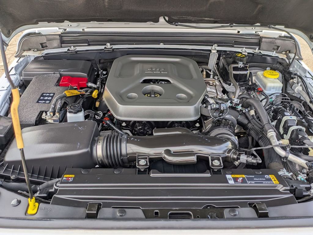 Used 2023 Jeep Wrangler Unlimited Rubicon w/ Cold Weather Group image 30