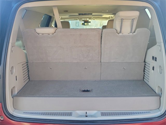 Used 2020 Cadillac Escalade Luxury w/ Escalade Sport Edition image 32