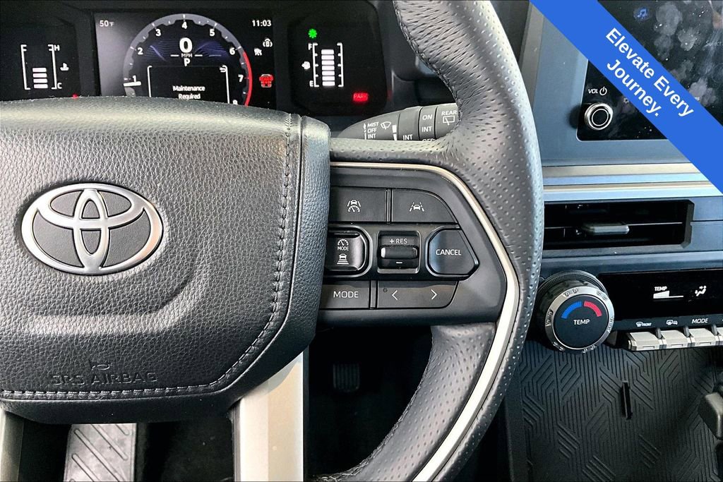 Used 2025 Toyota 4Runner SR5 image 27