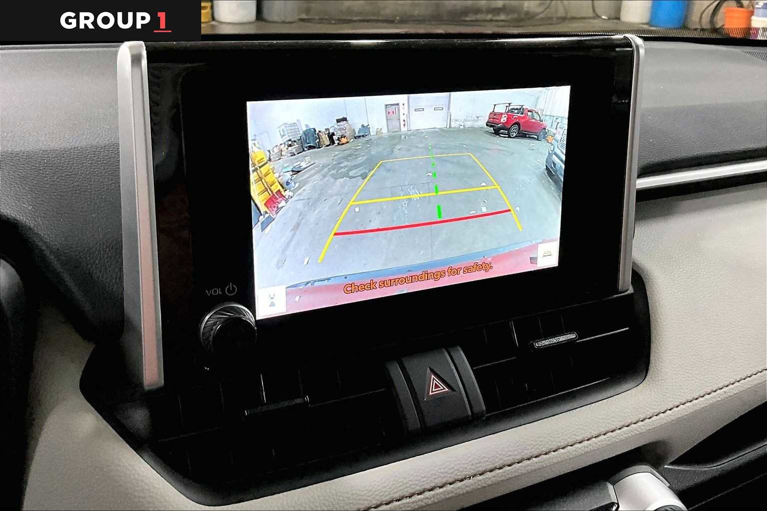 Used 2025 Toyota RAV4 XLE image 26